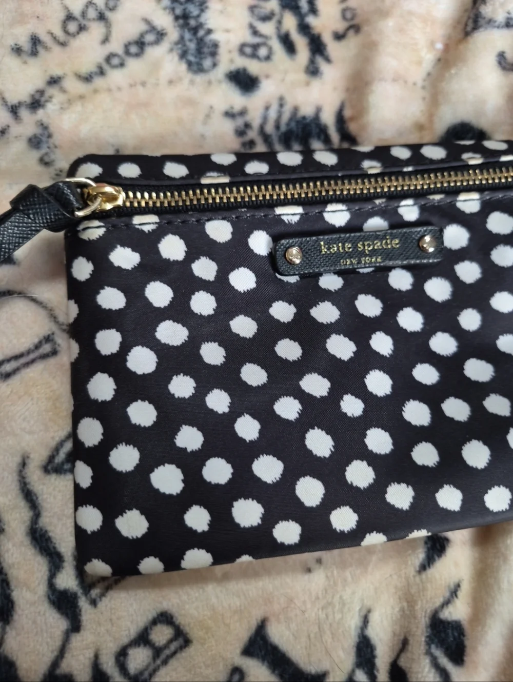 Kate Spade New York Small Drewe Wilson Road Musical Dots Zipper Pouch